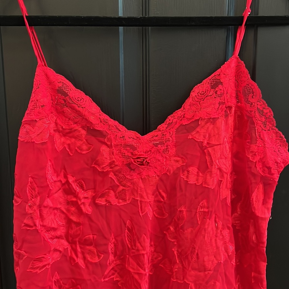 Red Lace Nightie - Picture 2 of 5